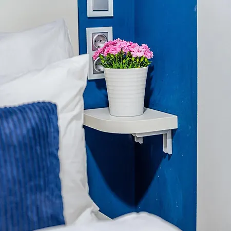 Boutique Downtown Apartment *